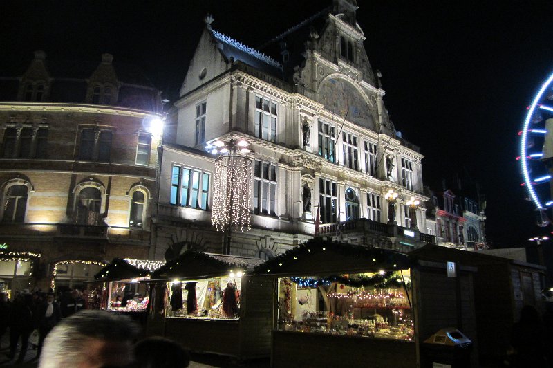 schouwburg gent.jpg - De schouwburg van Gent vinden we ook in deze buurt.